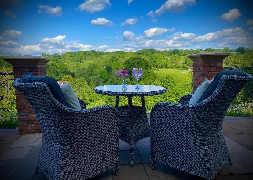 The Old Rectory - Valley View Room In Private Home Stockton-on-Teme ภายนอก รูปภาพ